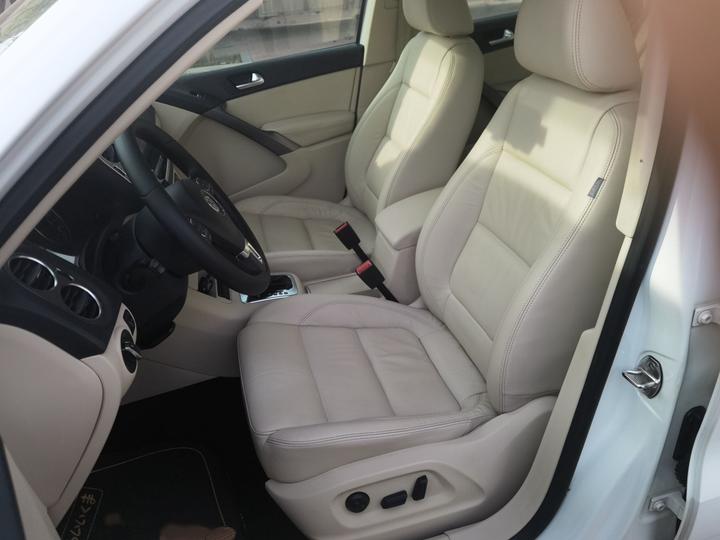 Tiguan 2012 1.8TSI AT AWD photo 7
