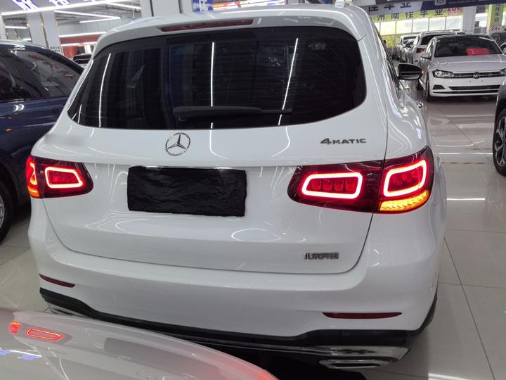 GLC 2022 Facelift GLC 260 L 4MATIC Luxury photo 3