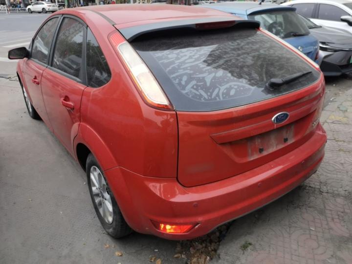 Focus 2013 Hatchback Classic 1.8L AT photo 4