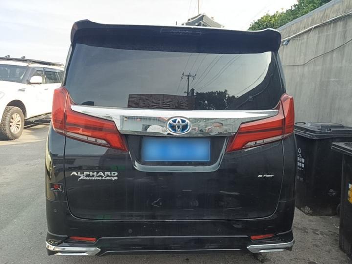 2023 Crown Hybrid 2.5L HV Premium photo 3