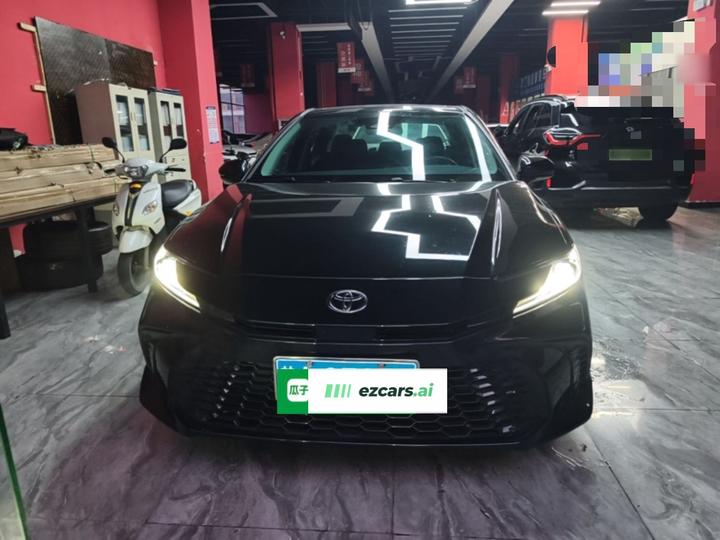 Camry 2026 Hybrid 2.0HSE Sport Lite photo 2