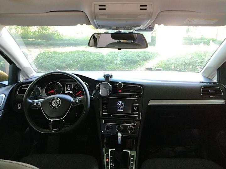Golf 2018 230TSI AT Comfort photo 3