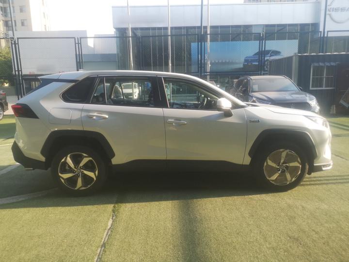 RAV4 Hybrid E+ 2023 2.5L RWD Elite Pro photo 4