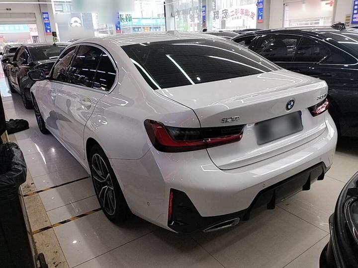 3 Series 2025 325Li M Sport Package photo 4
