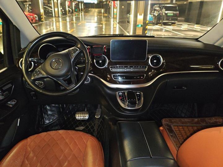 V-Class 2018 V 260 Premium China VI photo 5