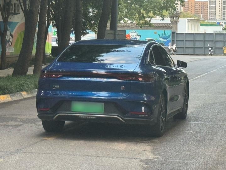Han 2022 EV Founder 715KM FWD Flagship photo 6