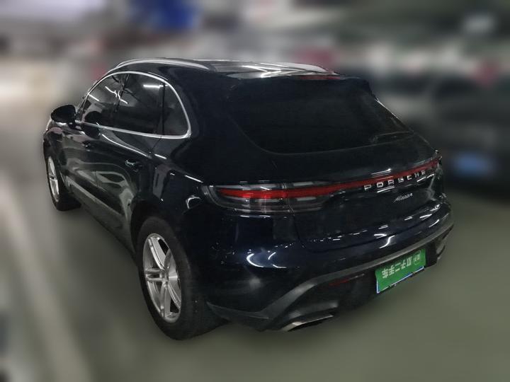 2022 Macan 2.0T photo 4