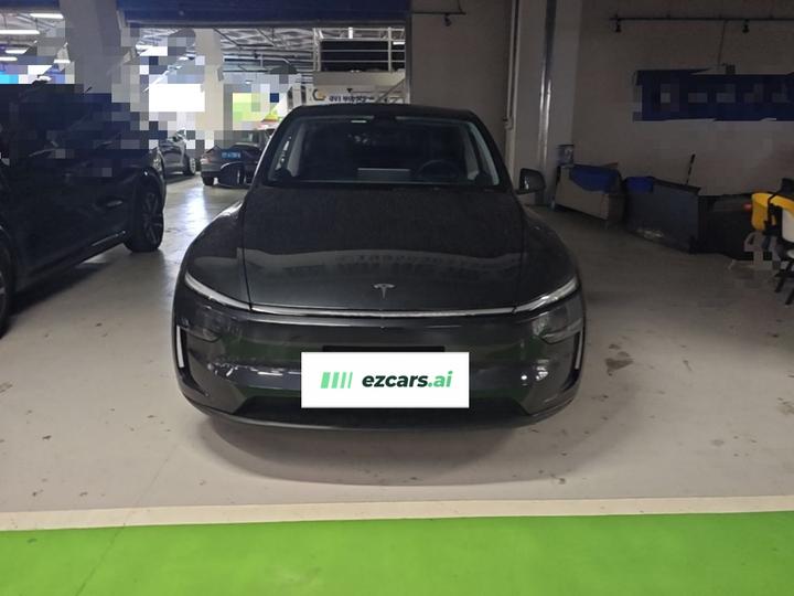 Model Y 2025 RWD photo 2
