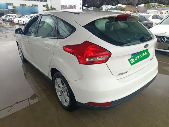 Focus 2018 Hatchback Classic 1.6L AT Comfort photo 4