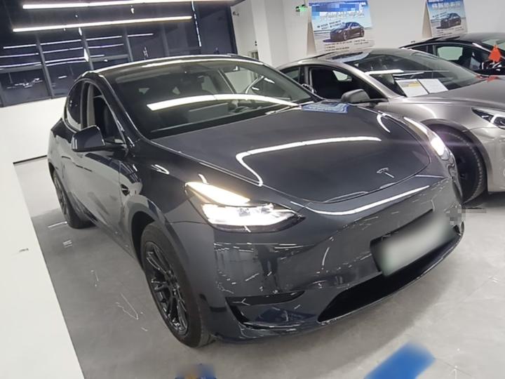 Model Y 2024 RWD photo 3