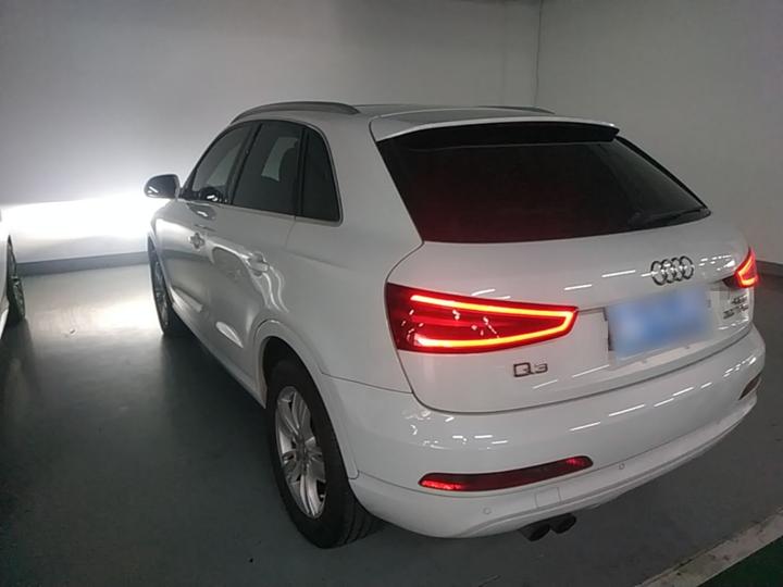 Q3 2015 35 TFSI Comfort photo 4