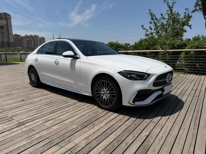 C-Class 2023 C 260 L Sport photo 3