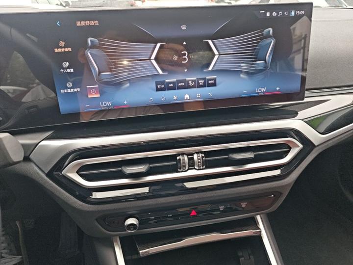 i3 2024 eDrive 40 L Sport Package photo 8