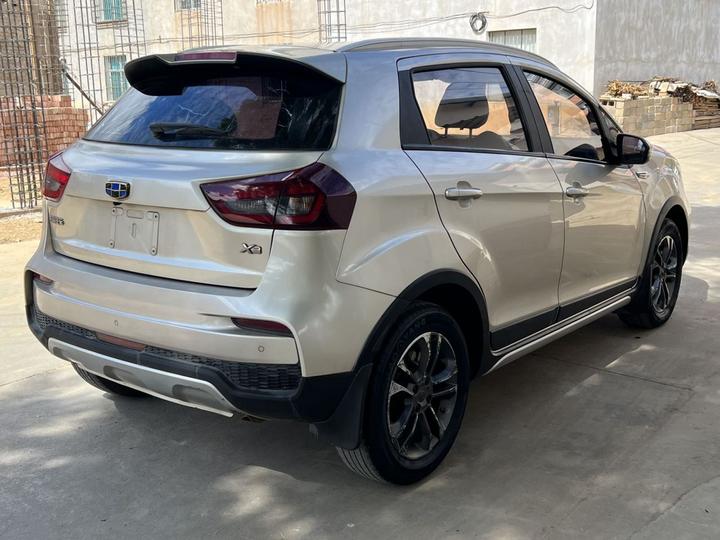 Vision X3 2019 Upgraded 1.5L MT Premium photo 6