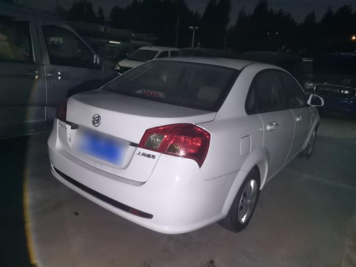 Excelle 2015 1.5L AT Classic photo 6