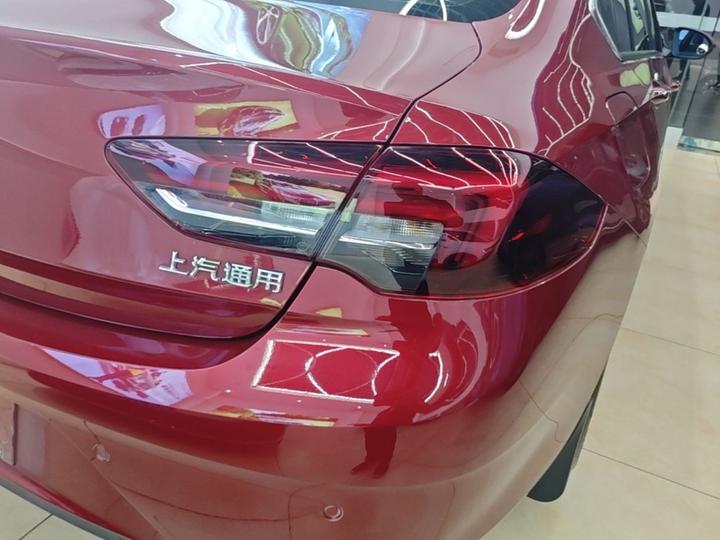 Regal 2019 20T Elite China VI photo 7
