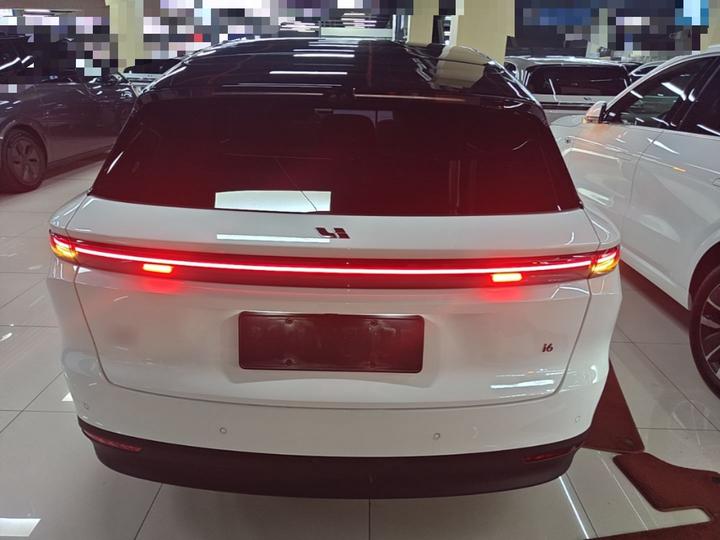 Li Auto i6 2025 AWD Standard photo 3
