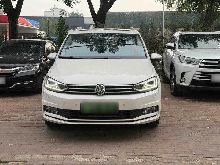2018 L 280TSI DSG 7-Seater photo 2