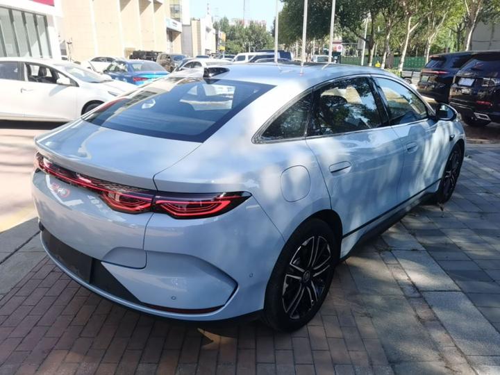 Qin L 2025 EV 545KM Excellence photo 4