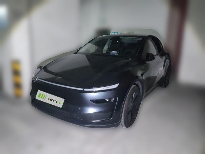 Model Y 2025 RWD