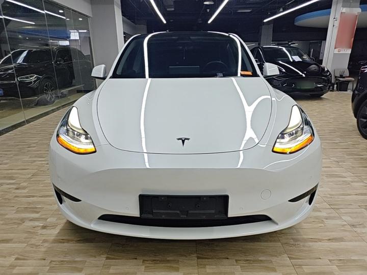 Model Y 2022 Facelift RWD photo 2