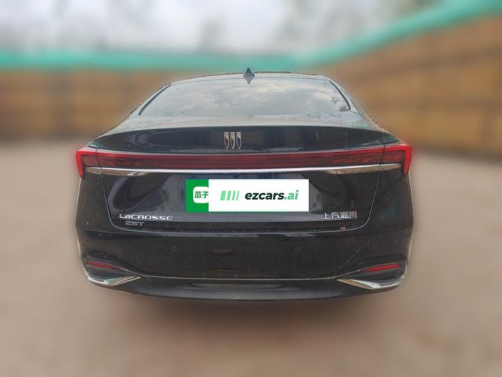 LaCrosse 2023 Facelift 25T photo 5