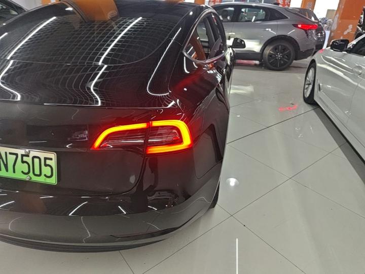 Model 3 2022 RWD photo 7