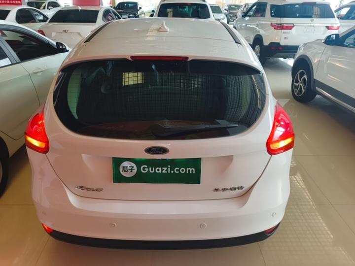 Focus 2017 Hatchback 1.6L AT Fashion photo 3