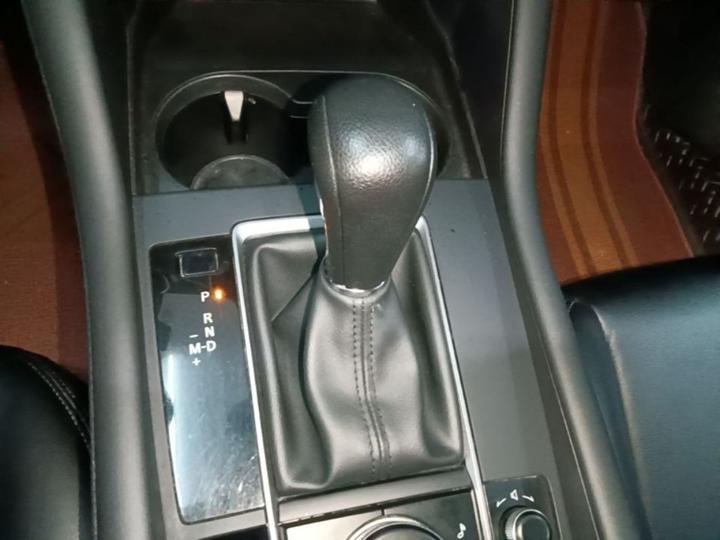 3 Axela 2020 1.5L AT photo 5