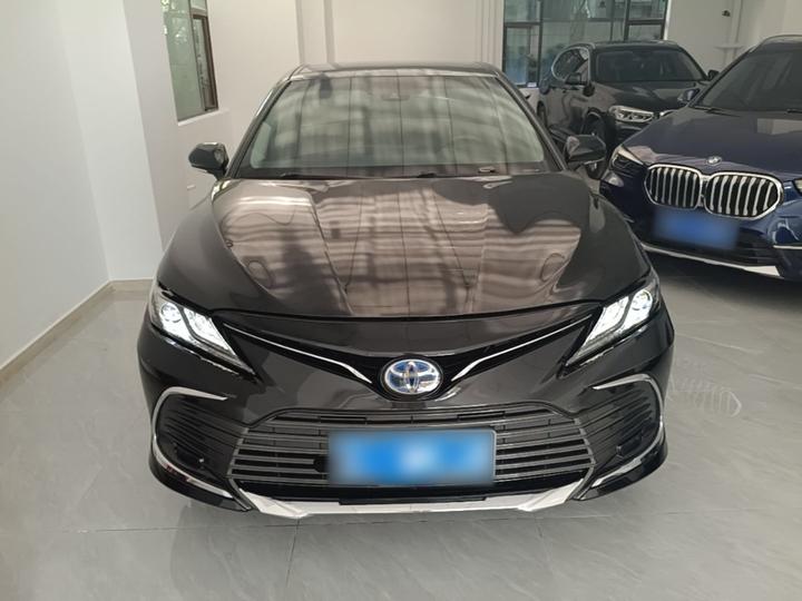Camry 2023 Hybrid 2.5HG Luxury photo 2