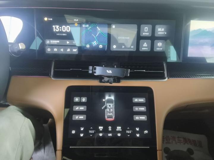 Li Auto ONE 2021 EREV 6-Seater photo 8