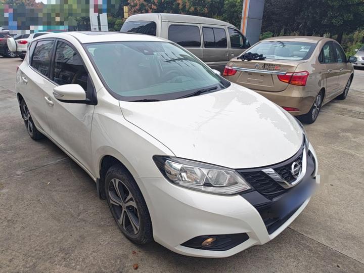 Tiida 2016 1.6L CVT photo 3