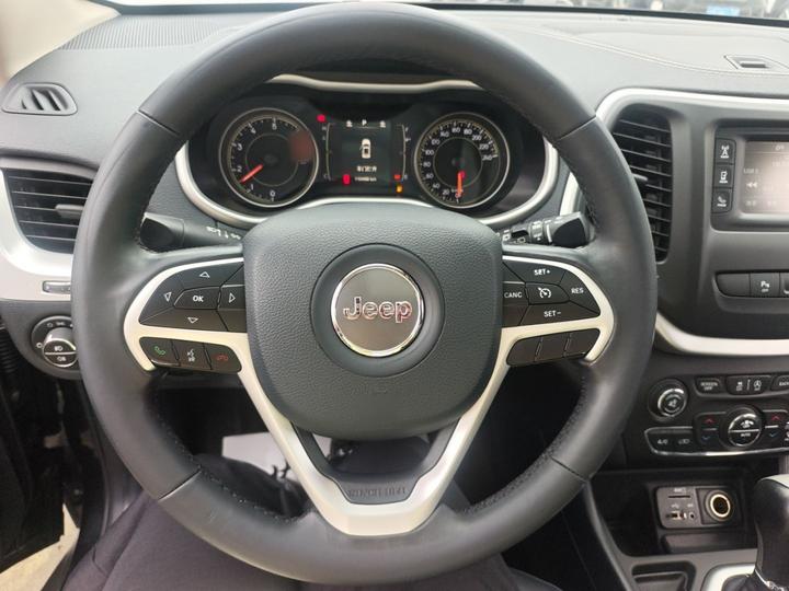 Cherokee 2017 2.4L Leading photo 3