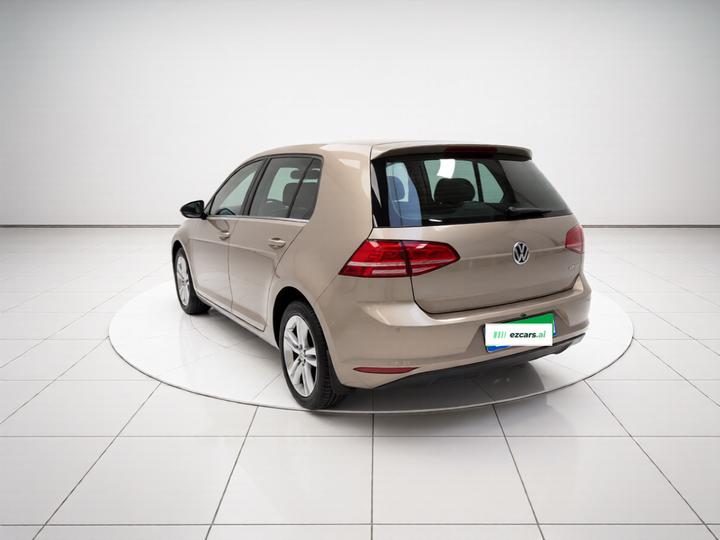 Golf 2016 230TSI AT Comfort photo 4