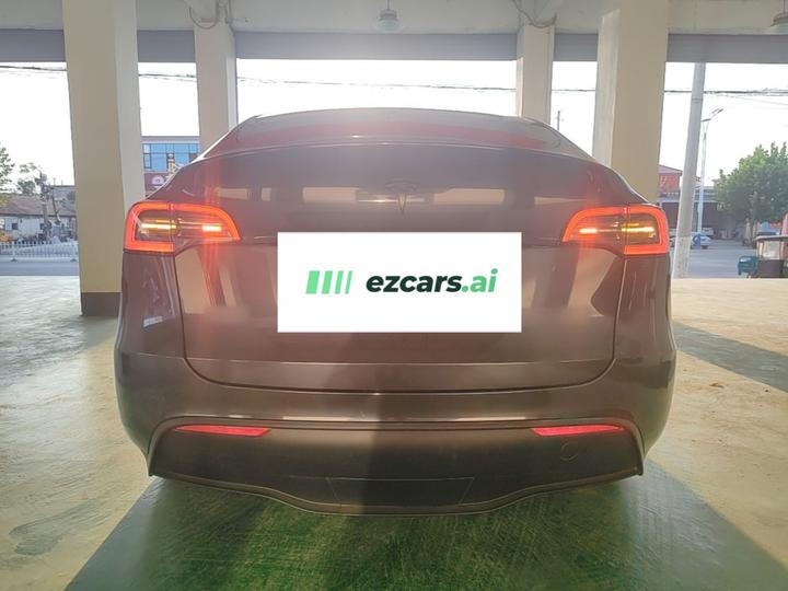 Model Y 2024 RWD photo 3