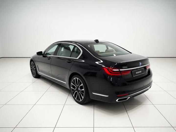 7 Series 2019 740Li xDrive Executive M Sport Package photo 4