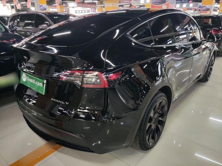 Model Y 2022 Long Range AWD photo 4