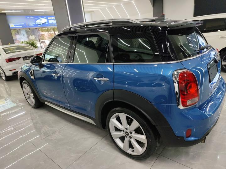 Countryman 2017 2.0T COOPER S ALL4 Wagon photo 3