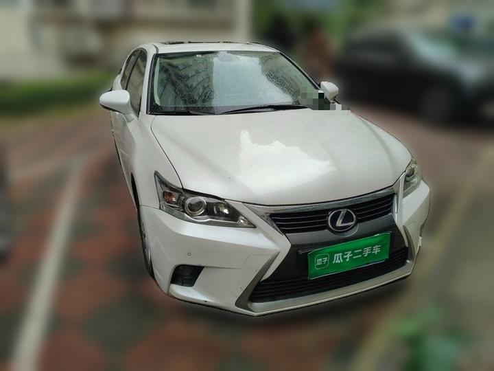 CT 2014 CT200h Comfort photo 2