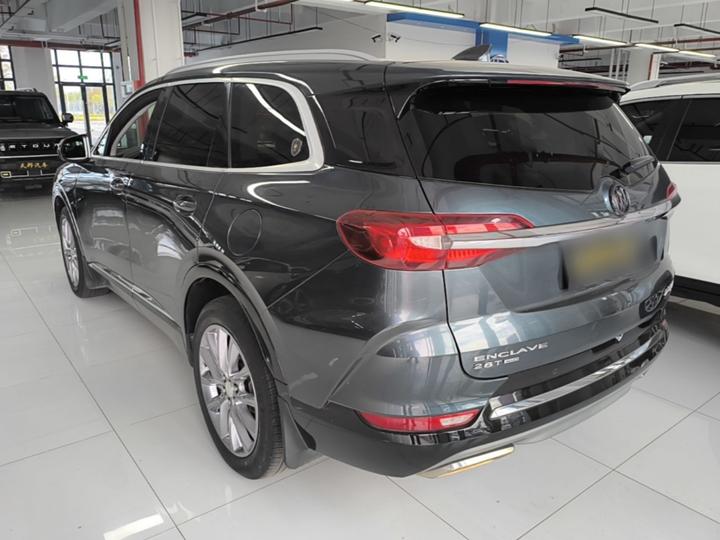 2020 28T AWD Premium photo 4