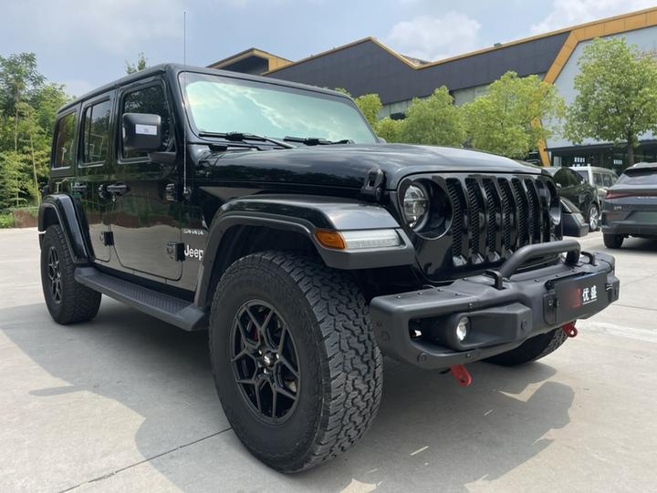 Wrangler 2021 2.0T 4-Door photo 2