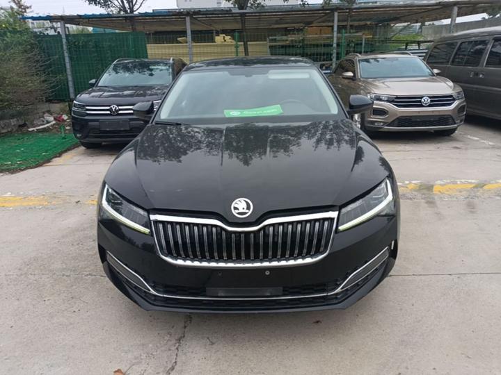 Superb 2023 Facelift TSI280 DSG Exclusive photo 2