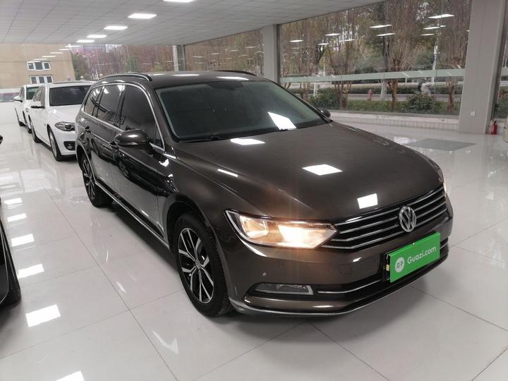 2018 380TSI RWD photo 3