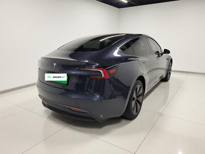Model 3 2023 Long Range AWD photo 6