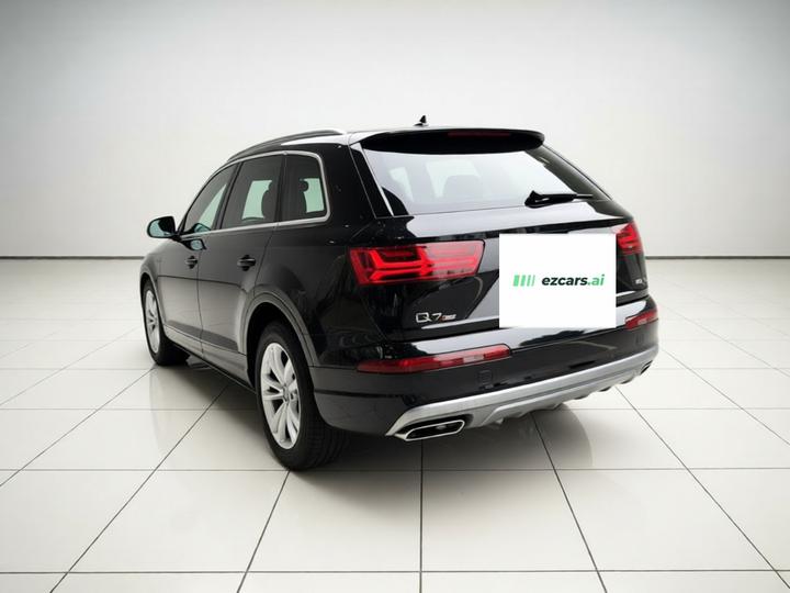 Q7 2016 45 TFSI Tech photo 4