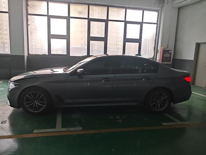 5 Series Imported 2020 525i M Sport Package photo 3