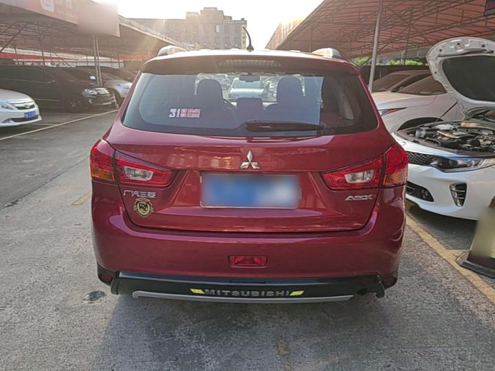 ASX 2013 2.0L CVT RWD Elite photo 3