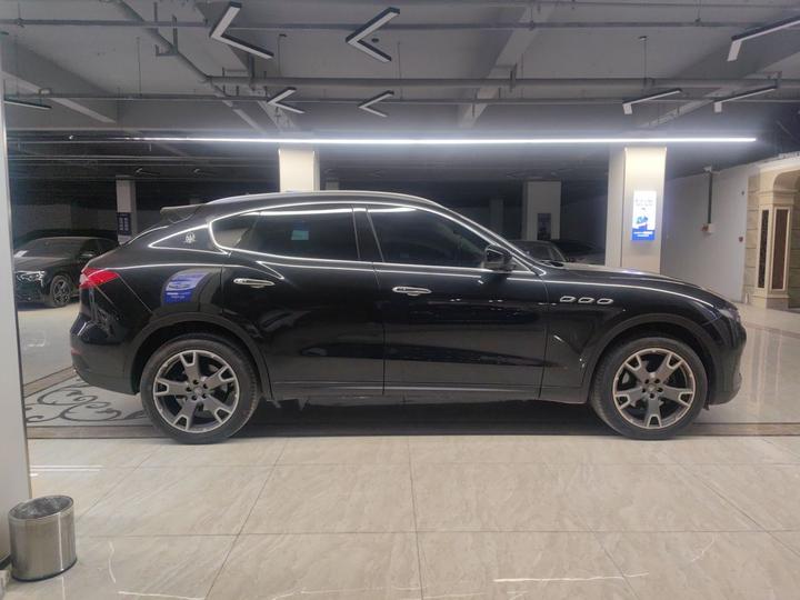 Levante 2018 3.0T Classic photo 3