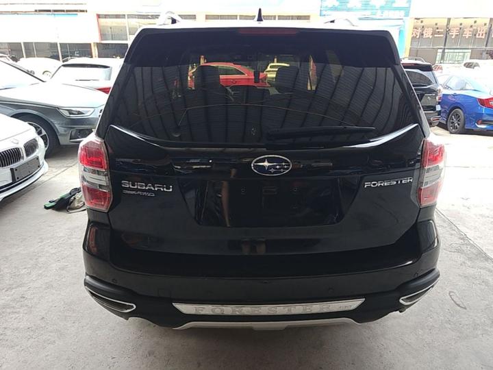 Forester 2015 2.0i Anniversary Edition photo 3