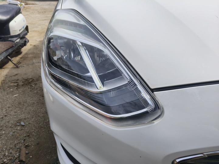 Escort 2019 1.5L AT photo 7